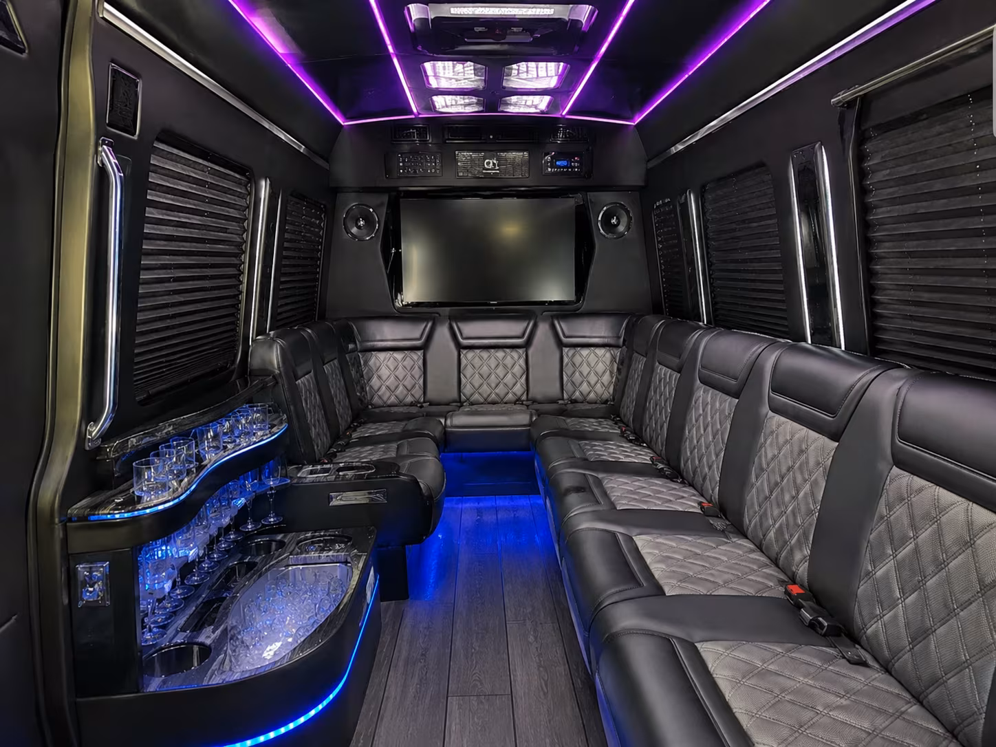 busrentalauburn com makes finding auburn prom transportation fast before the good buses are gone