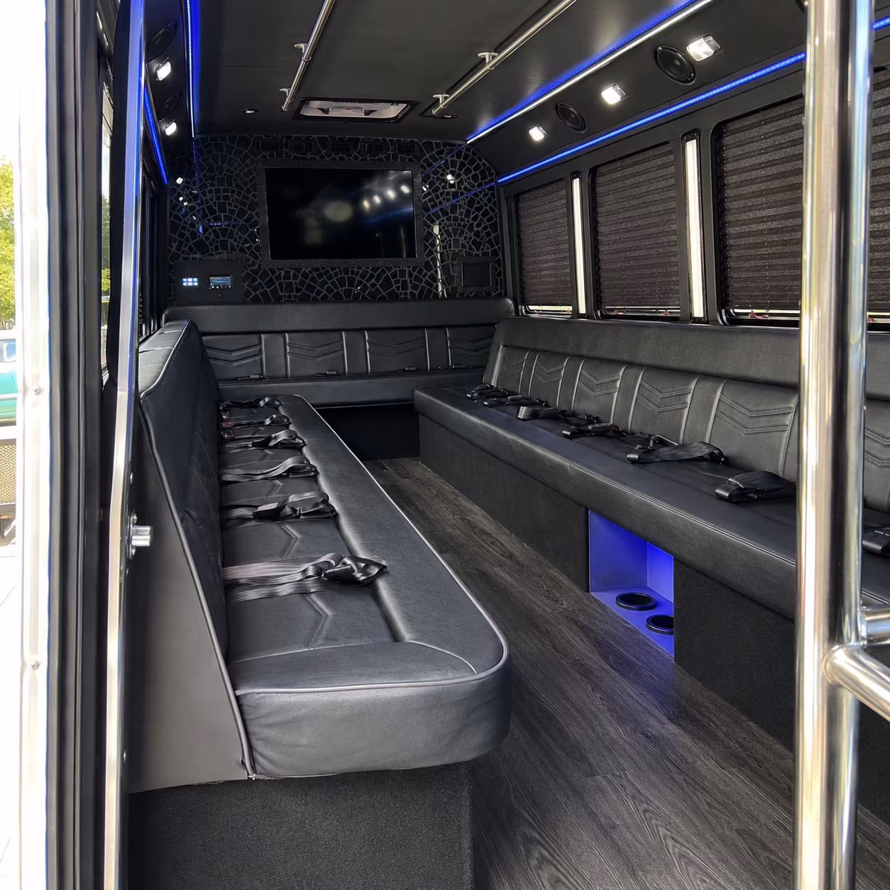 party buses from auburn to your prom venue with the energy to match